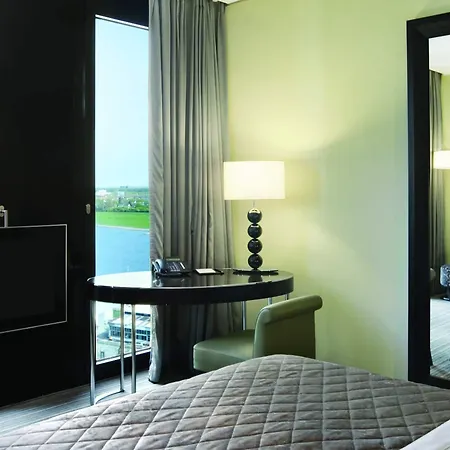 Hyatt Regency 5* 뒤셀도르프