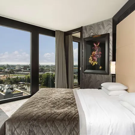 Hyatt Regency Hotel