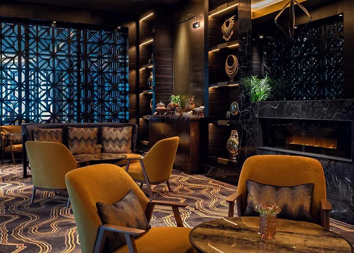 Hyatt Regency 5*