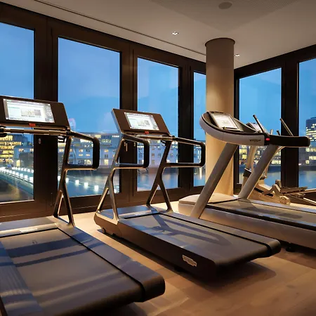 Hyatt Regency 5*