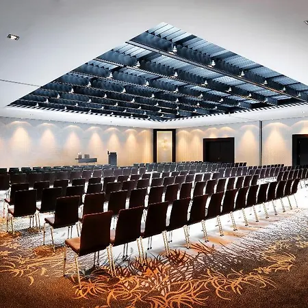 Hyatt Regency Hotel 5*