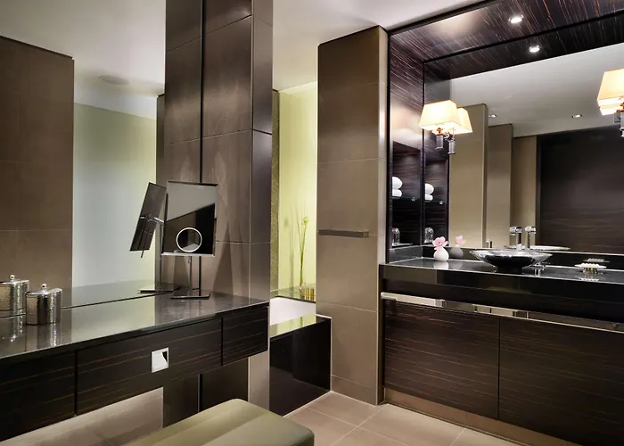 Hyatt Regency Ξενοδοχείο 5*