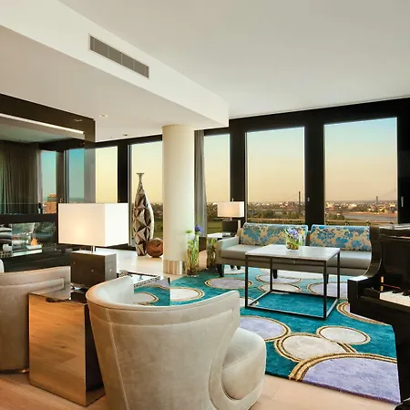 Hyatt Regency Hotel 5*